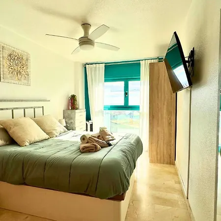 Apartmán Atico Cala De Benidorm Vista Al Mar Piscina Y Parking *